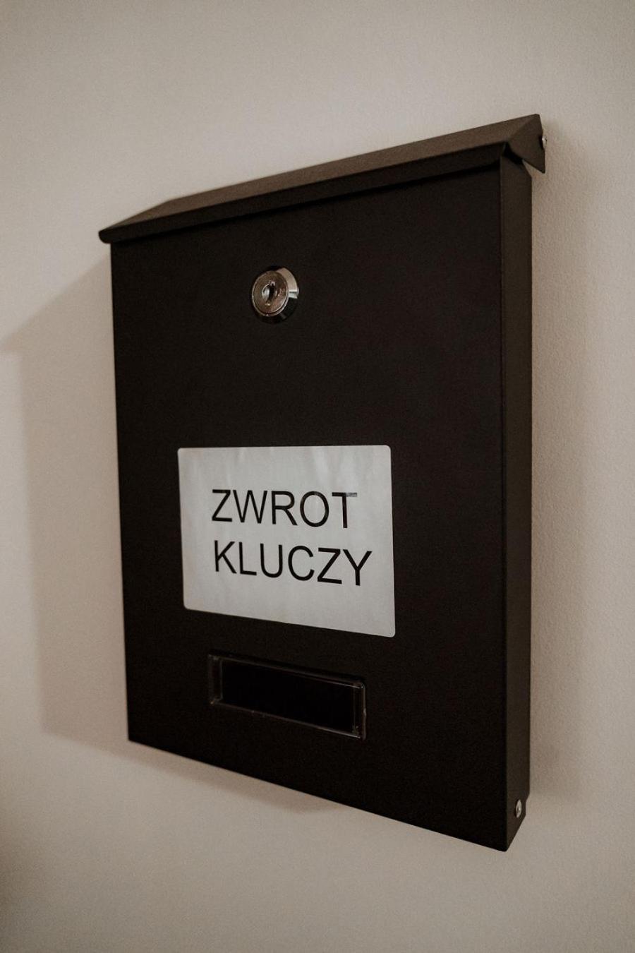 Noclegi Przy Stacji Nowy Dwór Mazowiecki Eksteriør bilde